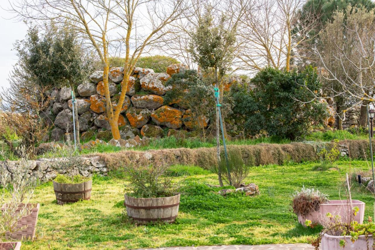 Agriturismo Nuragh'Elighe Sindia Екстериор снимка