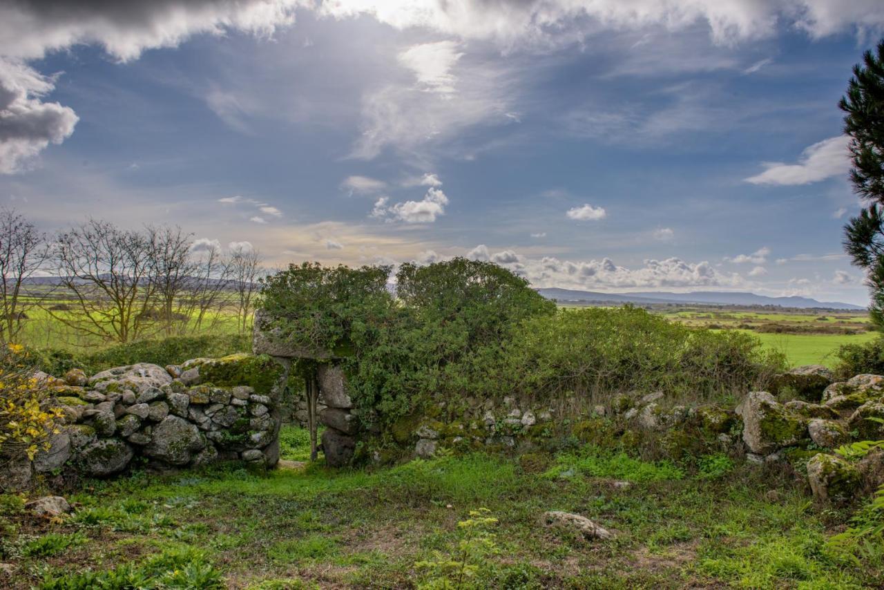 Agriturismo Nuragh'Elighe Sindia Екстериор снимка