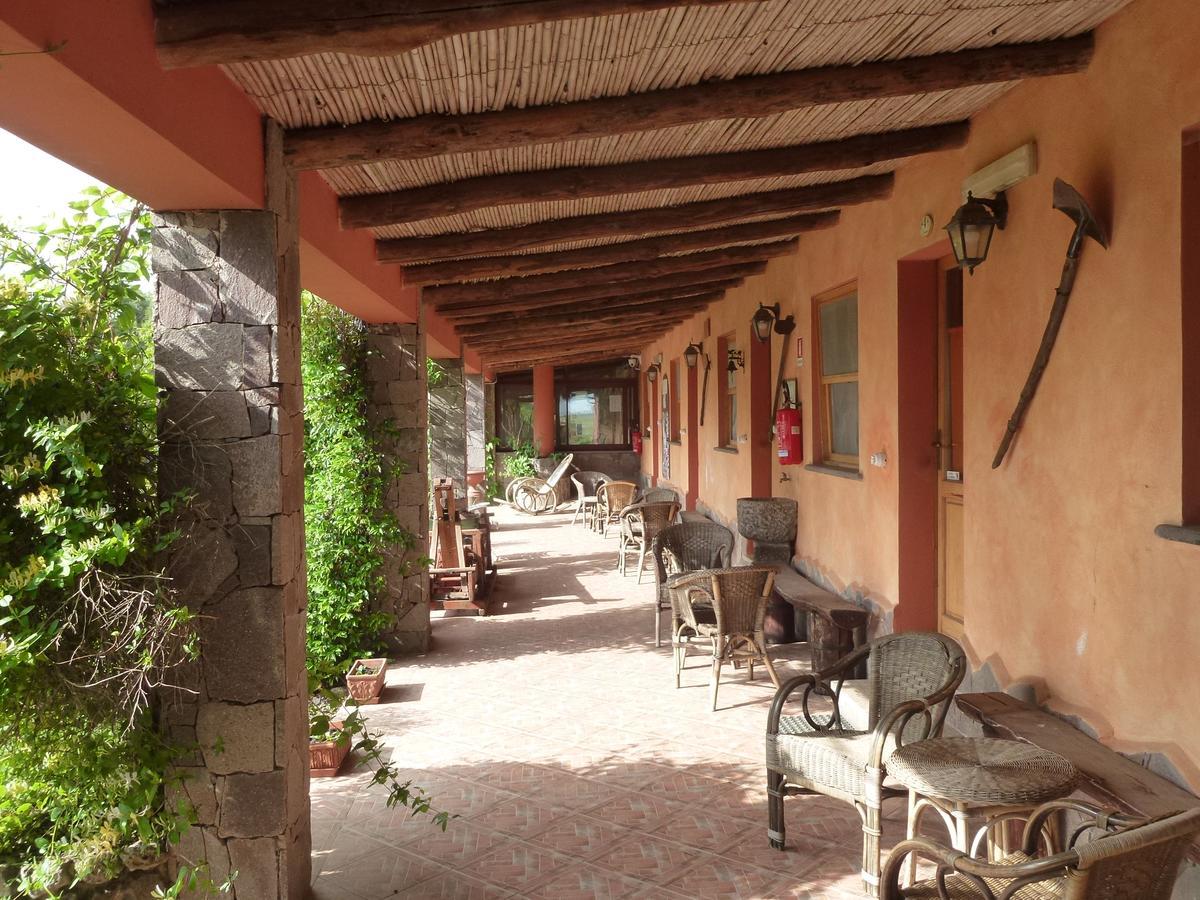 Agriturismo Nuragh'Elighe Sindia Екстериор снимка