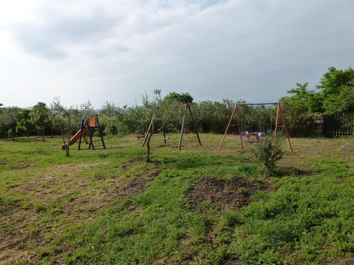Agriturismo Nuragh'Elighe Sindia Екстериор снимка